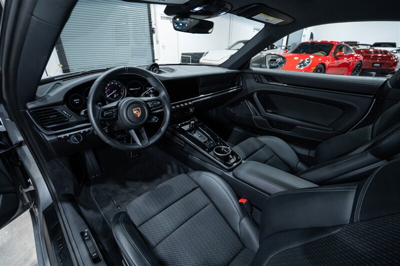 Used 2024 Porsche 911 Carrera T RWD image 18