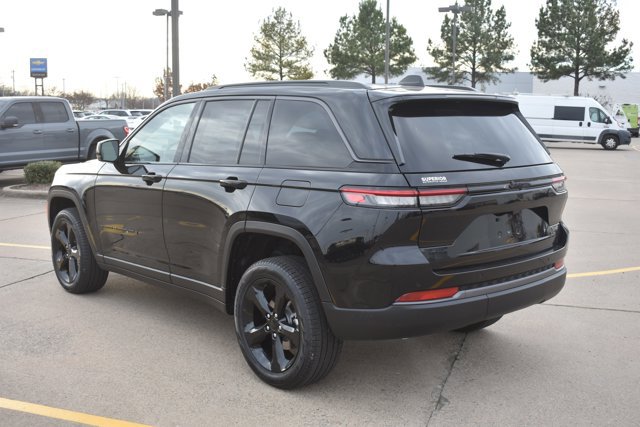 New 2026 Jeep Grand Cherokee Limited w/ Limited Altitude Package image 8