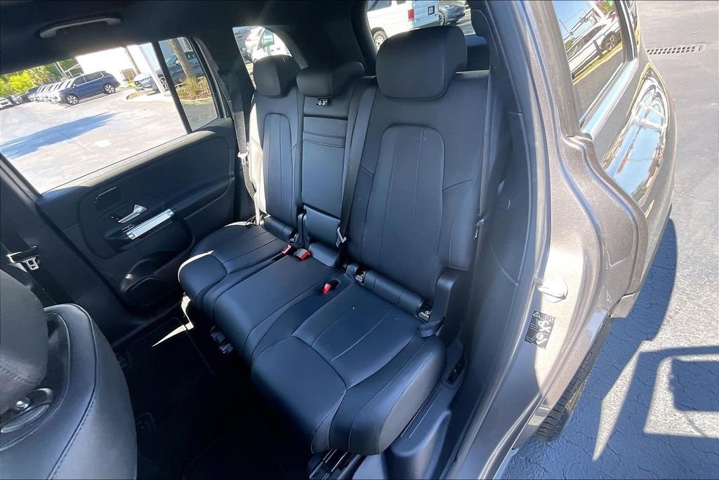 Used 2022 Mercedes-Benz EQB 350 4MATIC image 22