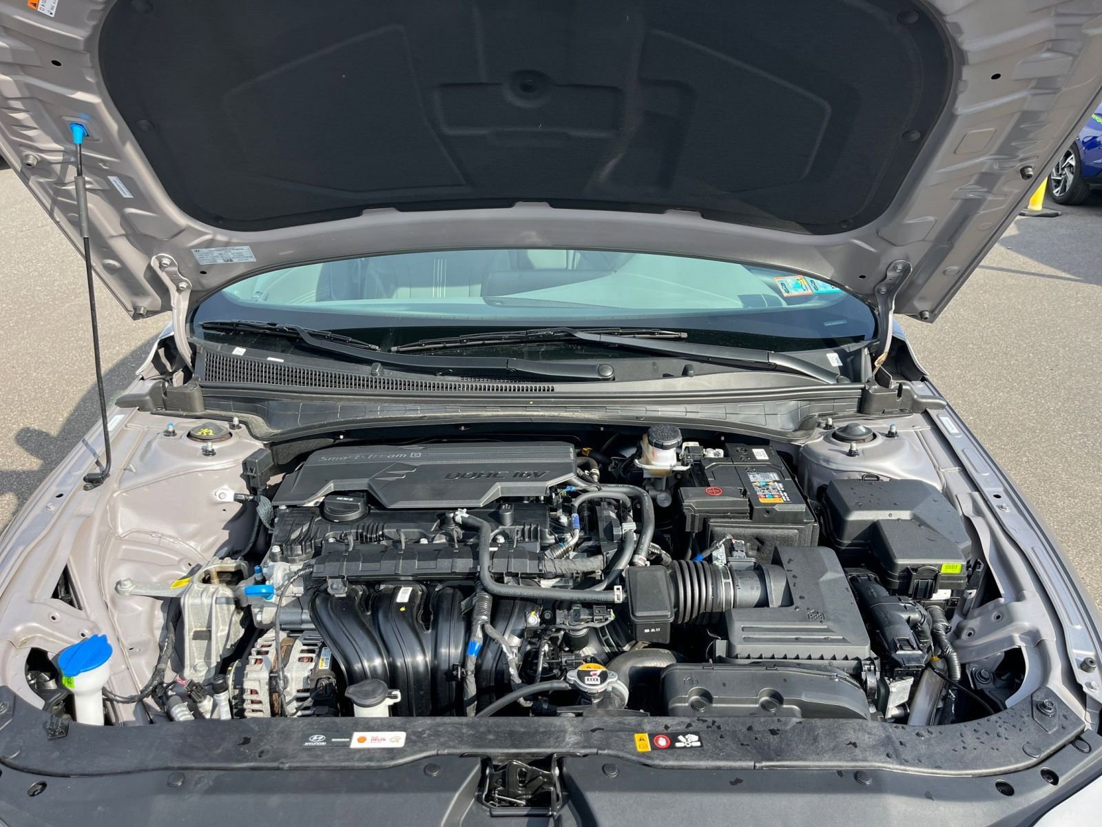 Used 2025 Hyundai Elantra SEL FWD image 33