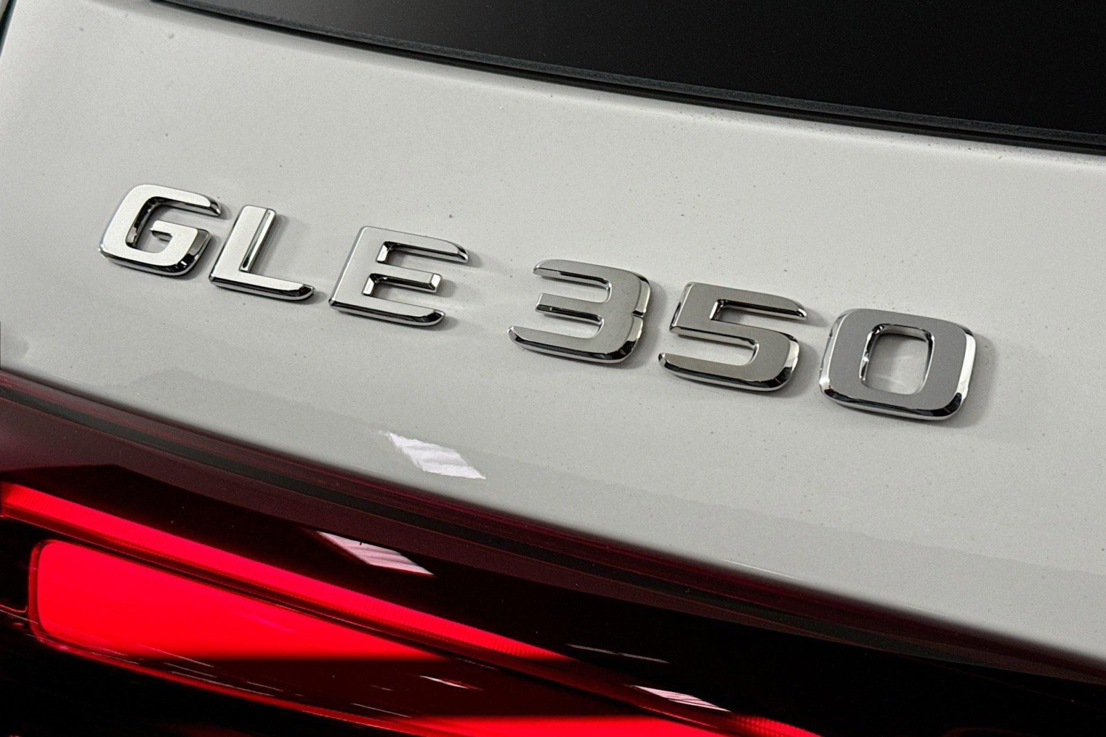 Certified 2025 Mercedes-Benz GLE 350 4MATIC image 9