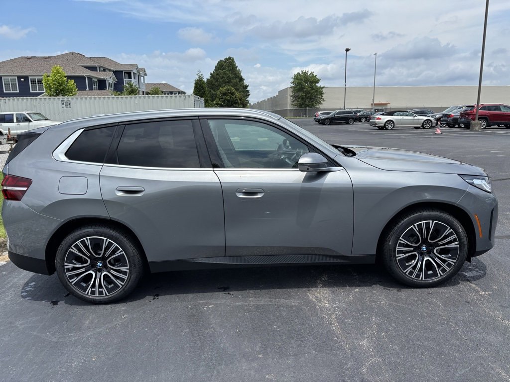 Used 2025 BMW X3 xDrive30i w/ Premium Package image 6