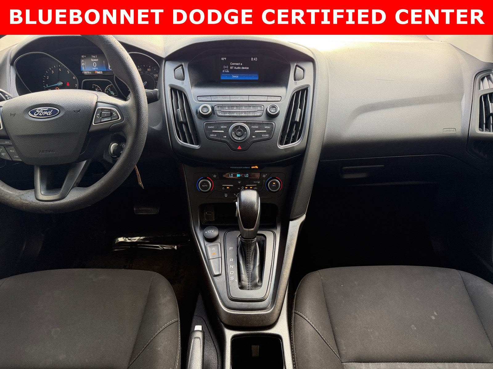 Used 2018 Ford Focus SE w/ SE Appearance Package FWD image 18