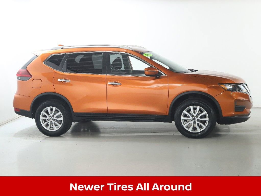 Used 2019 Nissan Rogue SV image 12