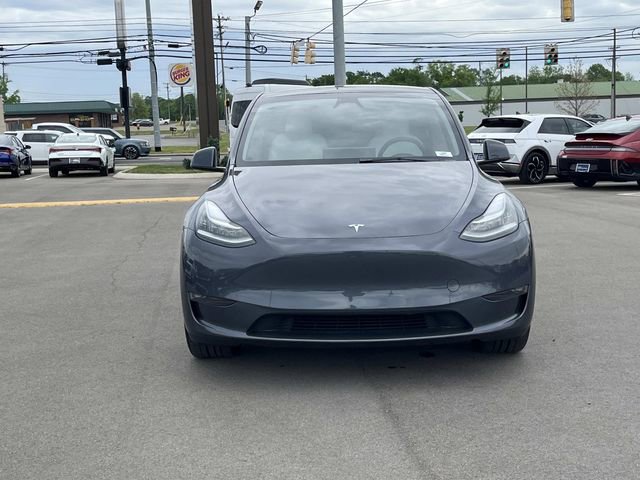 Used 2023 Tesla Model Y Long Range AWD/4WD image 2