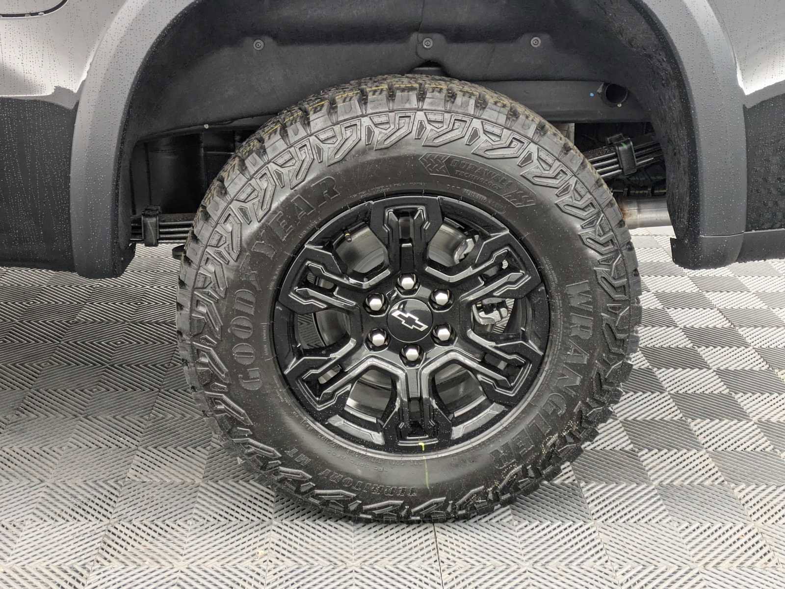 New 2026 Chevrolet Silverado 1500 ZR2 image 16