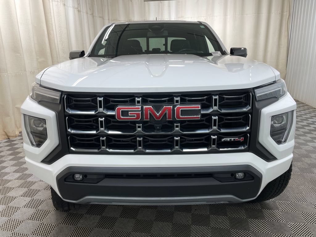 Used 2024 GMC Canyon AT4 w/ AT4 Premium Package AWD/4WD image 2