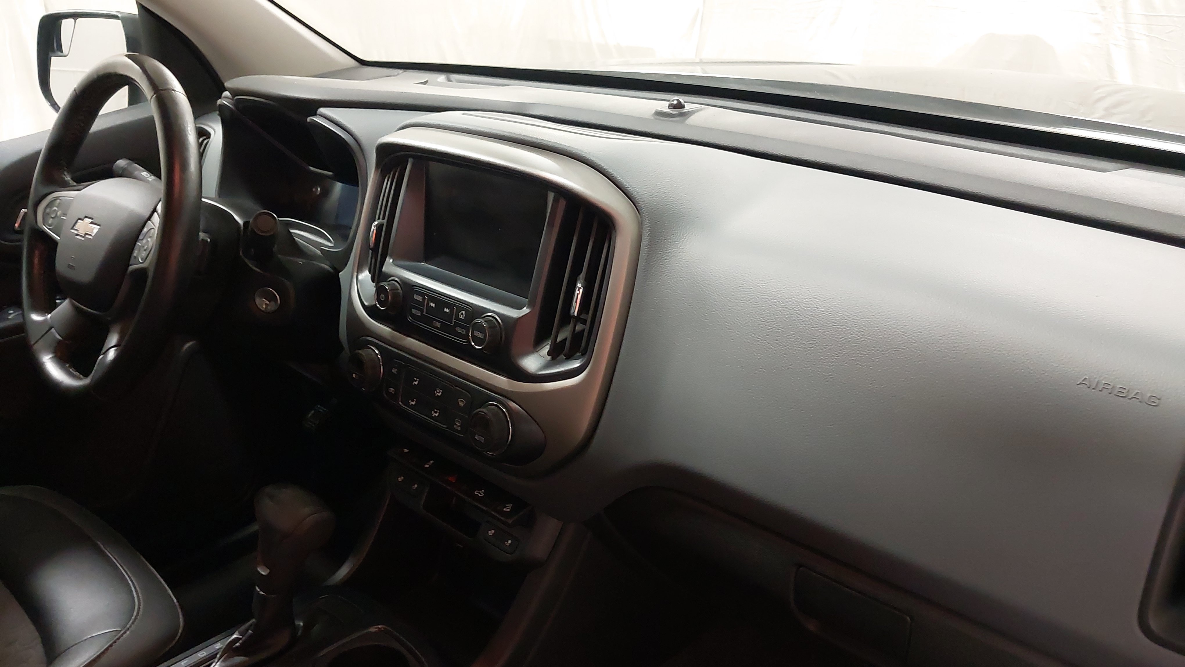 Used 2017 Chevrolet Colorado Z71 AWD/4WD image 29