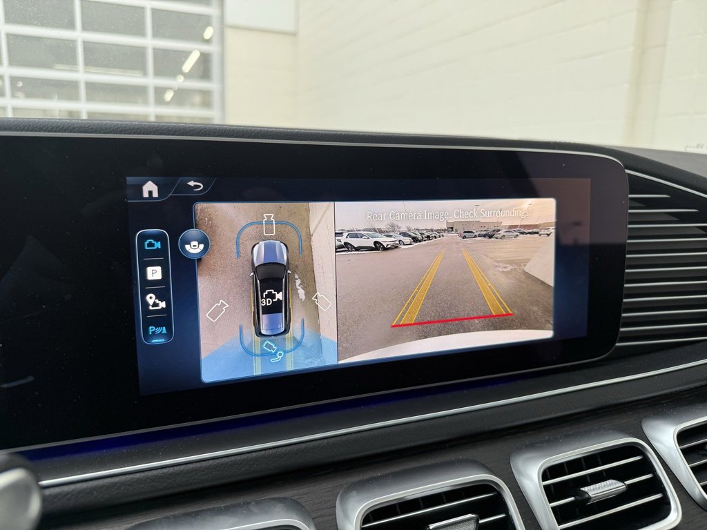 Used 2026 Mercedes-Benz GLS 450 4MATIC image 23