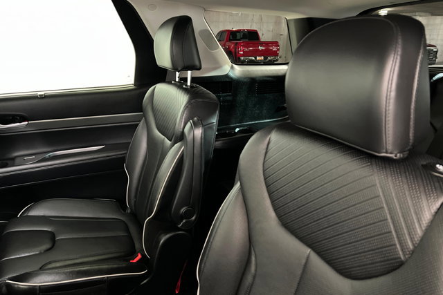 Used 2024 Hyundai Palisade SEL w/ Premium Package image 20