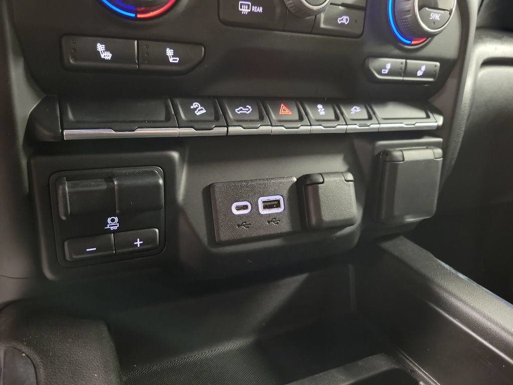 Used 2022 Chevrolet Silverado 1500 LT Trail Boss w/ Convenience Package II AWD/4WD image 21