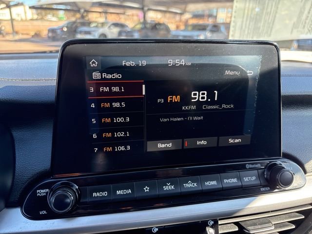 Used 2020 Kia Forte LXS image 29