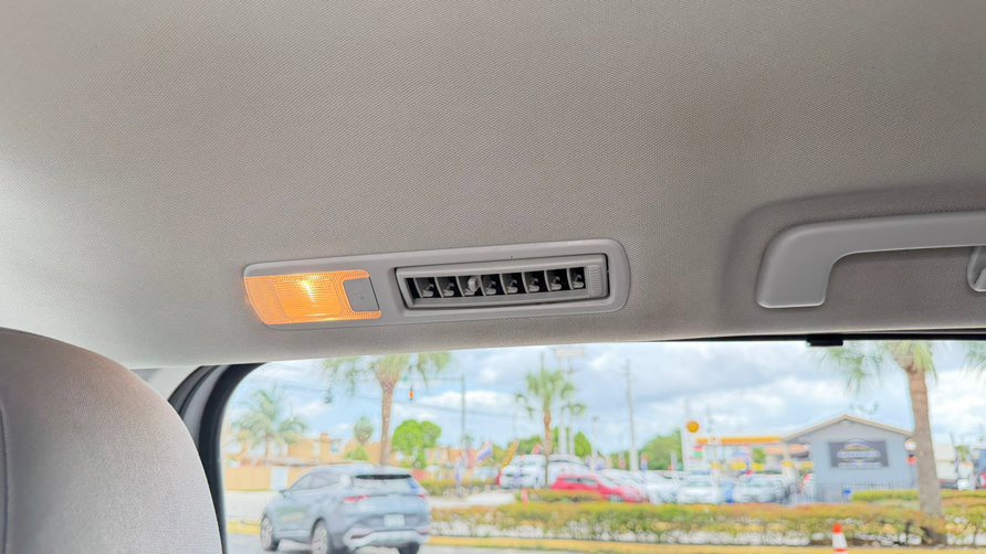 Used 2022 Toyota Sienna LE FWD image 22