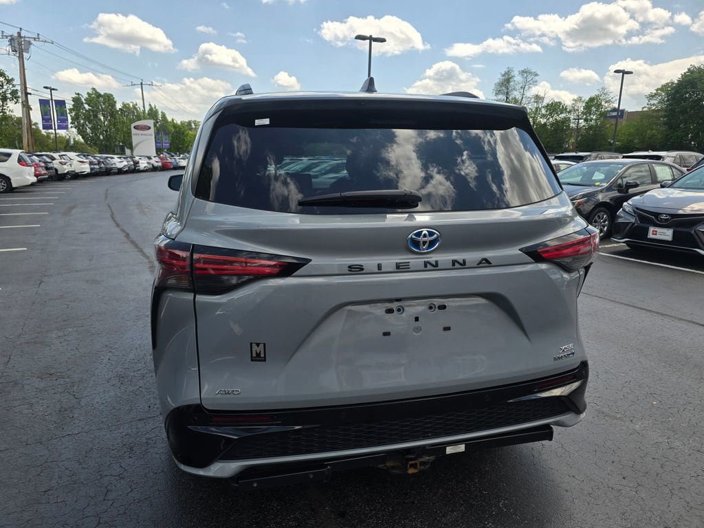 Certified 2024 Toyota Sienna XSE w/ XSE Plus Package AWD/4WD image 6