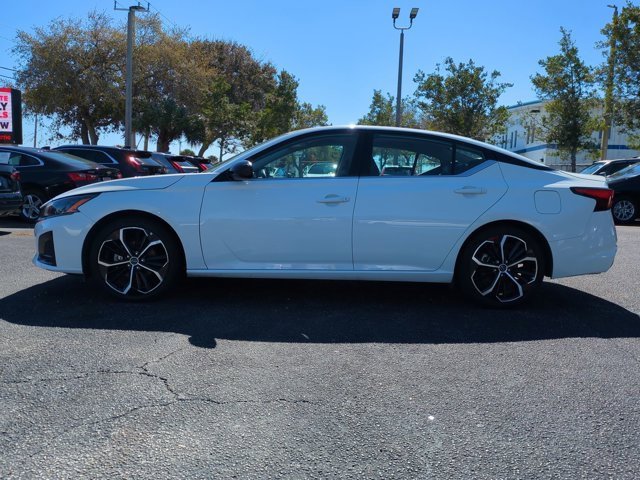 Used 2024 Nissan Altima 2.5 SR image 8
