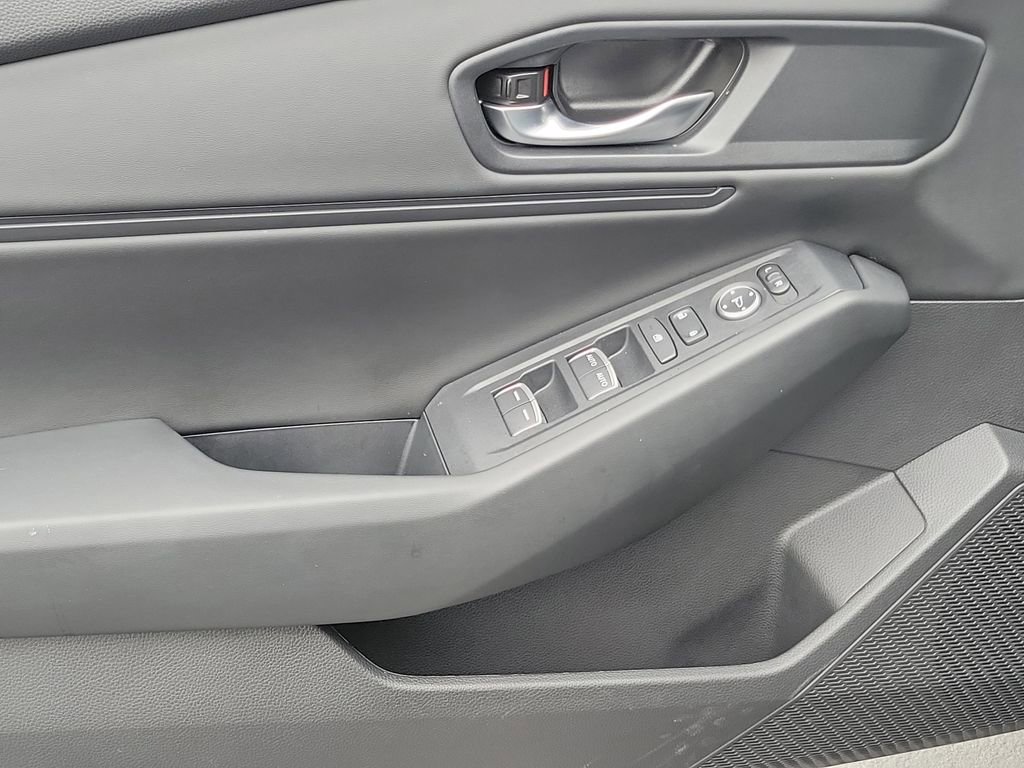 Certified 2025 Honda Accord SE image 18