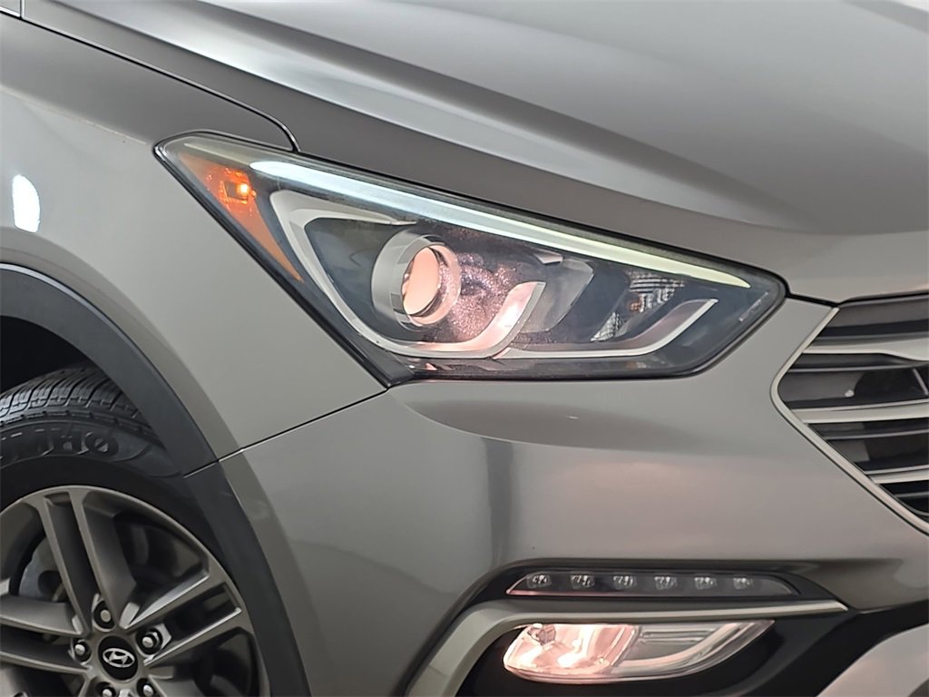 Used 2017 Hyundai Santa Fe Sport image 33