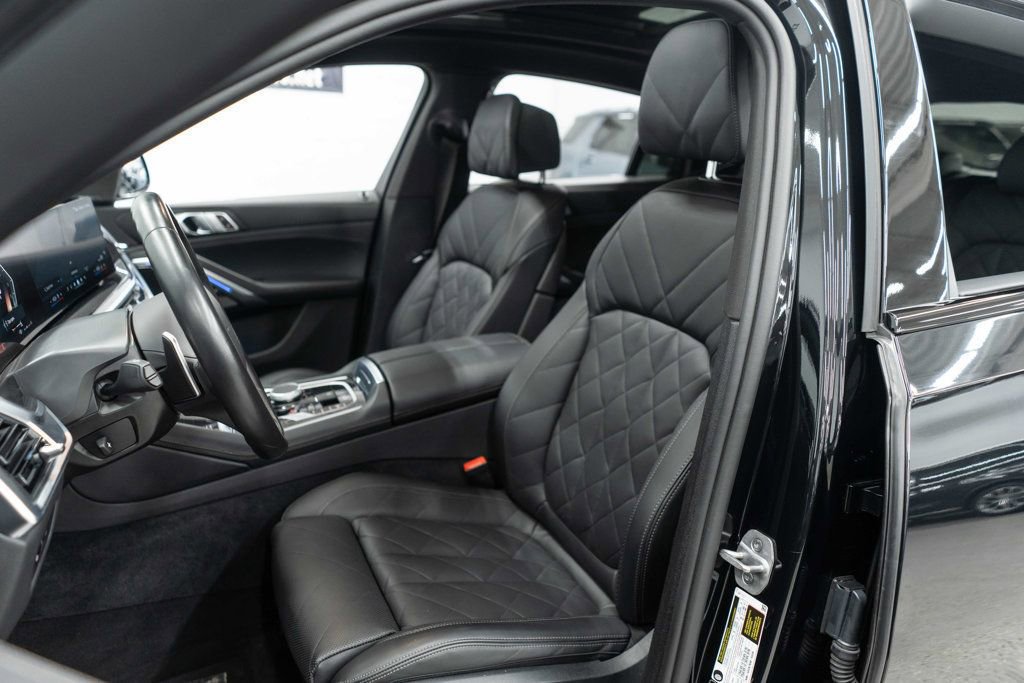 Used 2025 BMW X6 xDrive40i w/ Climate Comfort Package image 9