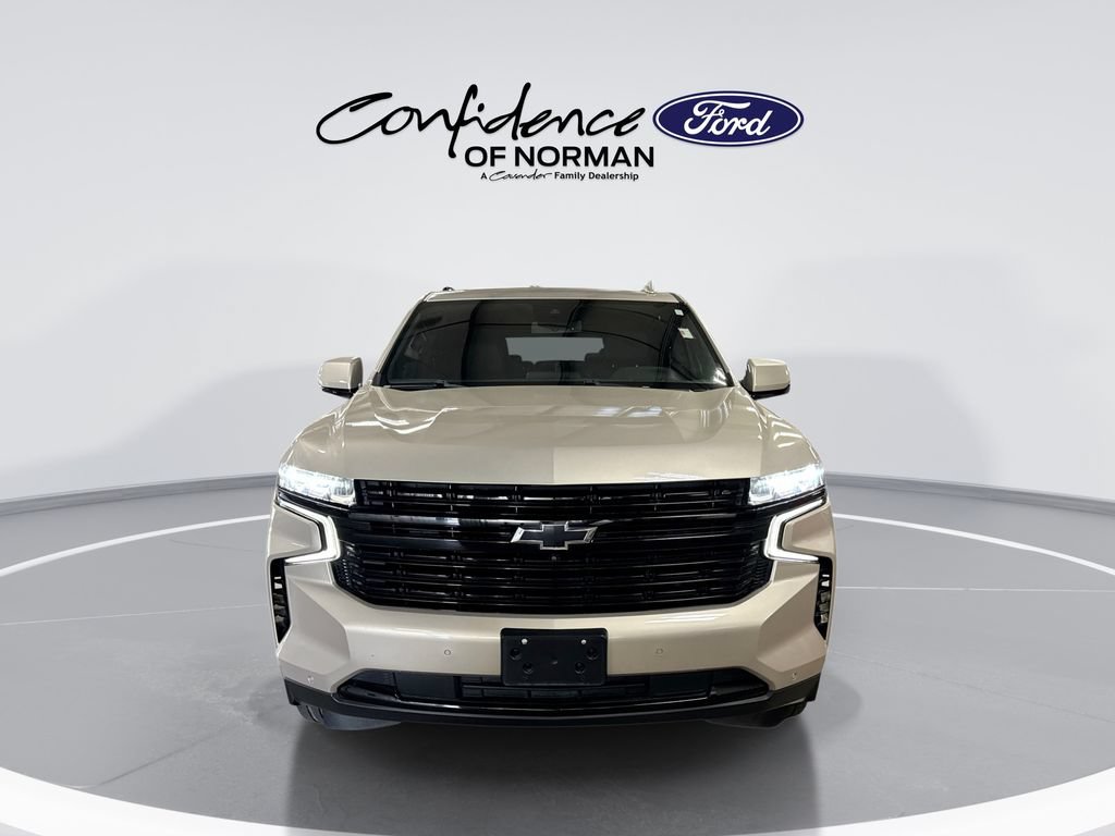Used 2023 Chevrolet Suburban RST w/ Luxury Package RWD image 2