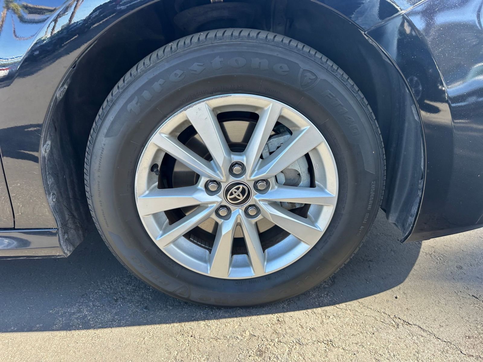 Used 2025 Toyota Camry LE image 29