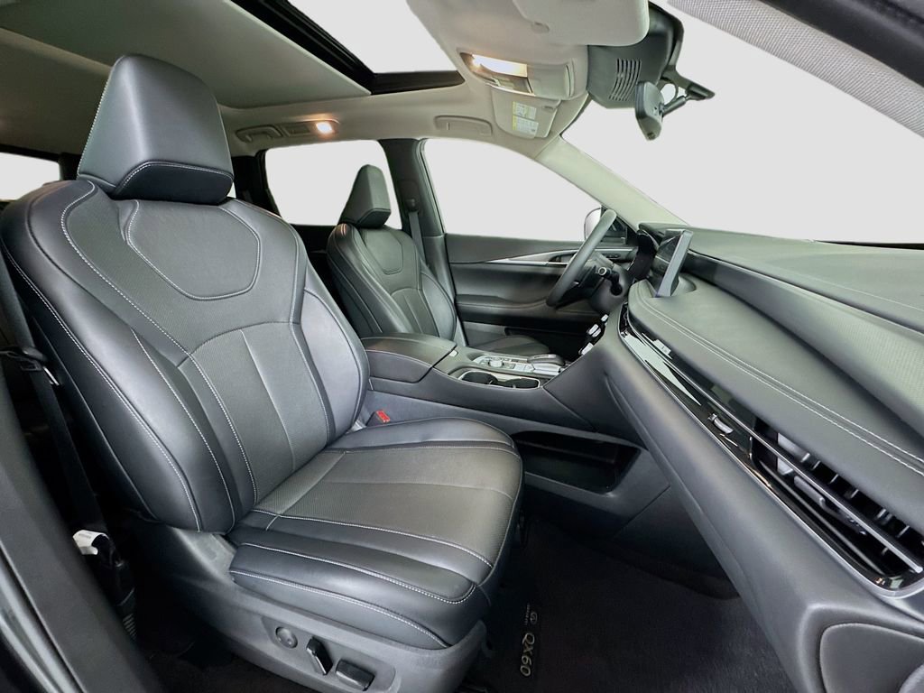 Used 2023 INFINITI QX60 Luxe image 26