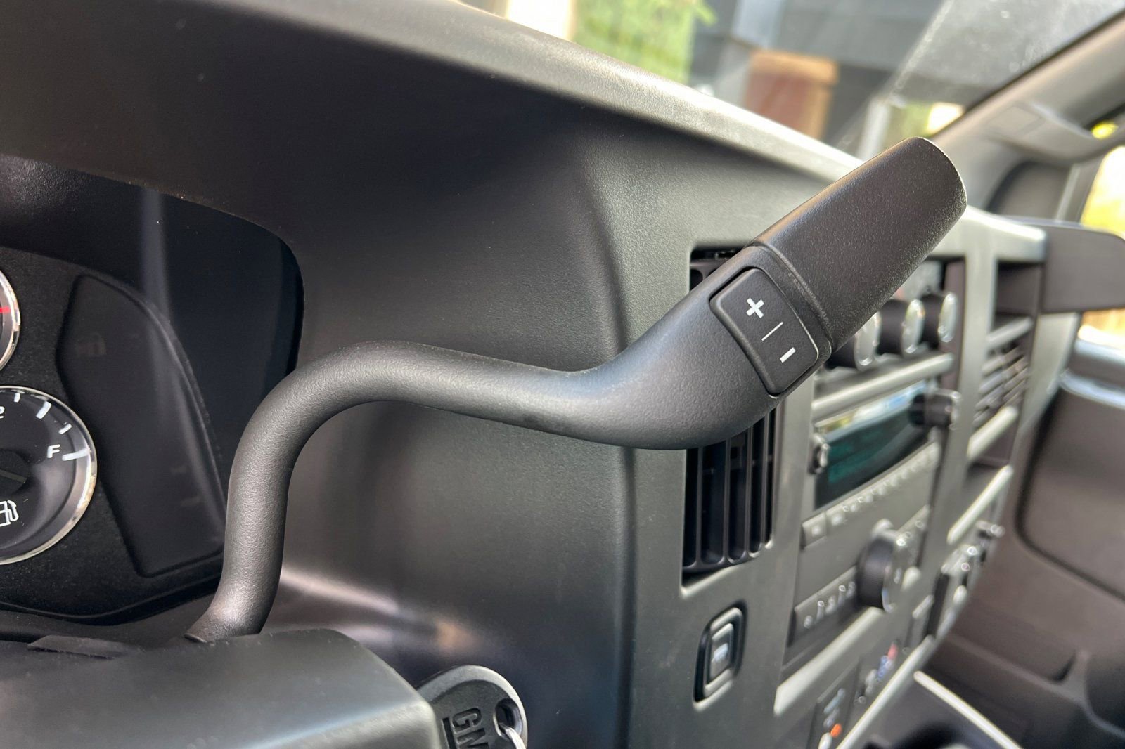 Used 2023 Chevrolet Express 3500 Extended w/ Driver Convenience Package RWD image 20