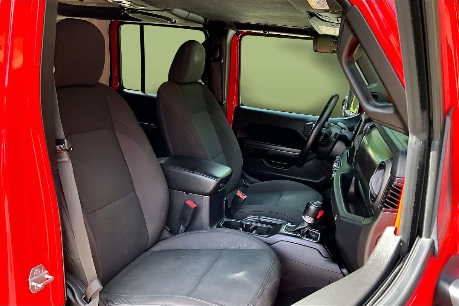 Used 2019 Jeep Wrangler Unlimited Sport S AWD/4WD image 9