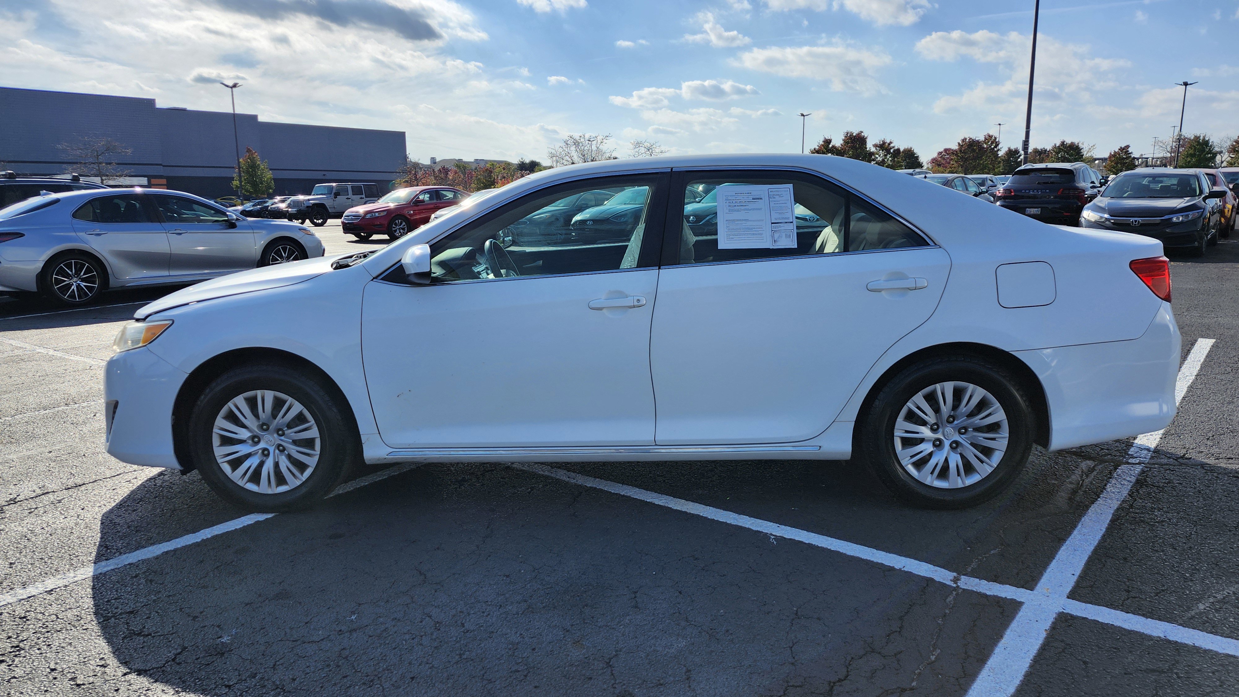 Used 2012 Toyota Camry LE image 8