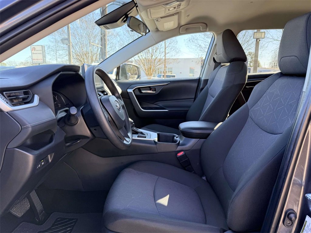 Certified 2025 Toyota RAV4 XLE image 19