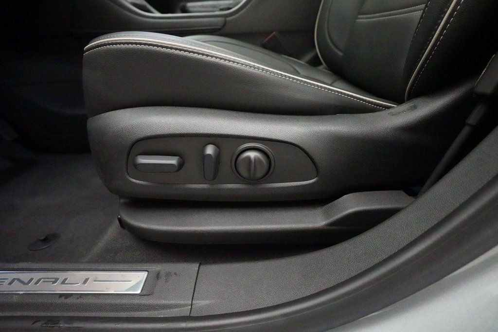 Used 2023 GMC Acadia Denali w/ Trailering Package image 29