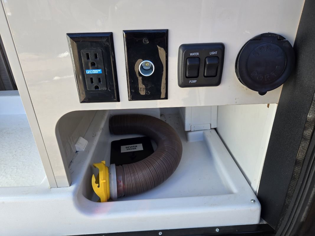 Used 2021 RAM ProMaster 1500 w/ Convenience Group image 21