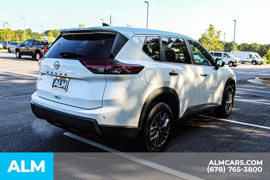 Used 2024 Nissan Rogue S FWD image 5