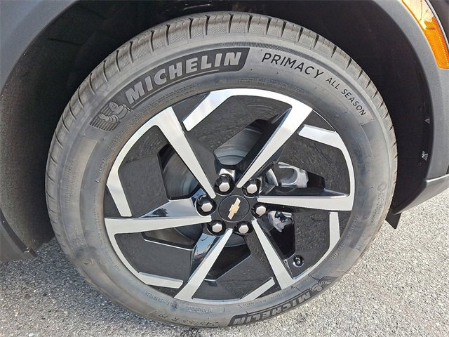 Certified 2025 Chevrolet Equinox EV LT image 8