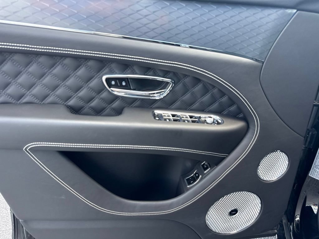 Used 2023 Bentley Bentayga Speed AWD/4WD image 20