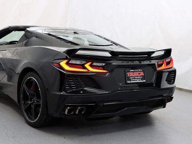 Used 2023 Chevrolet Corvette Stingray Preferred Cpe w/ Z51 Performance Package image 9