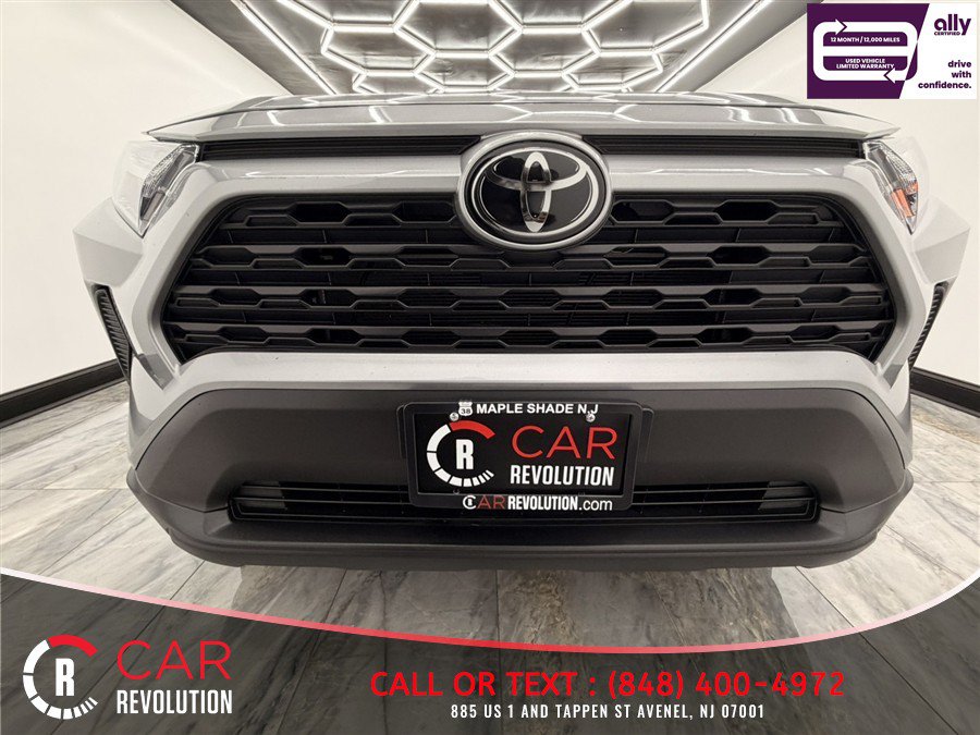 Used 2025 Toyota RAV4 LE AWD/4WD image 54