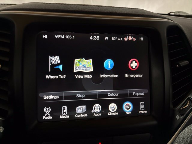 Used 2015 Jeep Cherokee Limited AWD/4WD image 24
