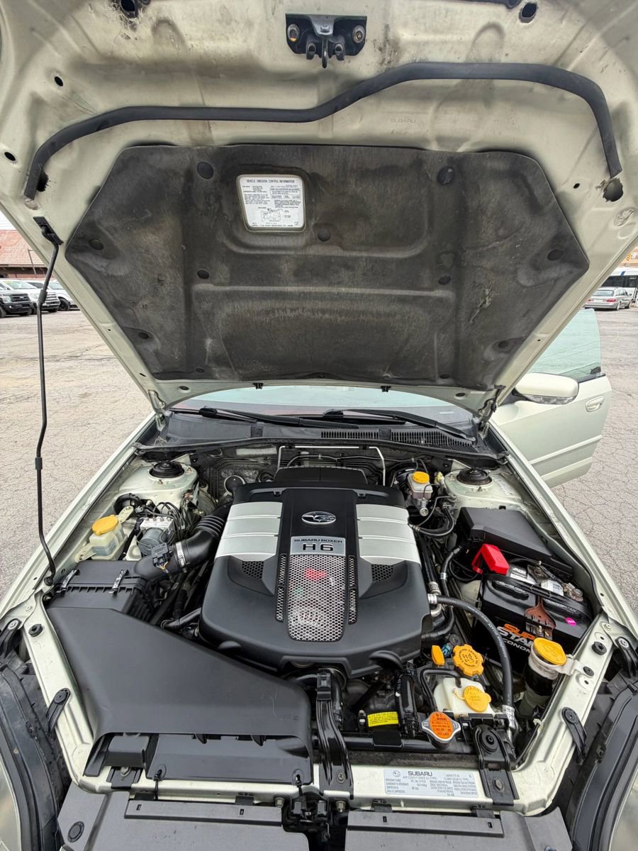 Used 2005 Subaru Outback 3.0R image 23