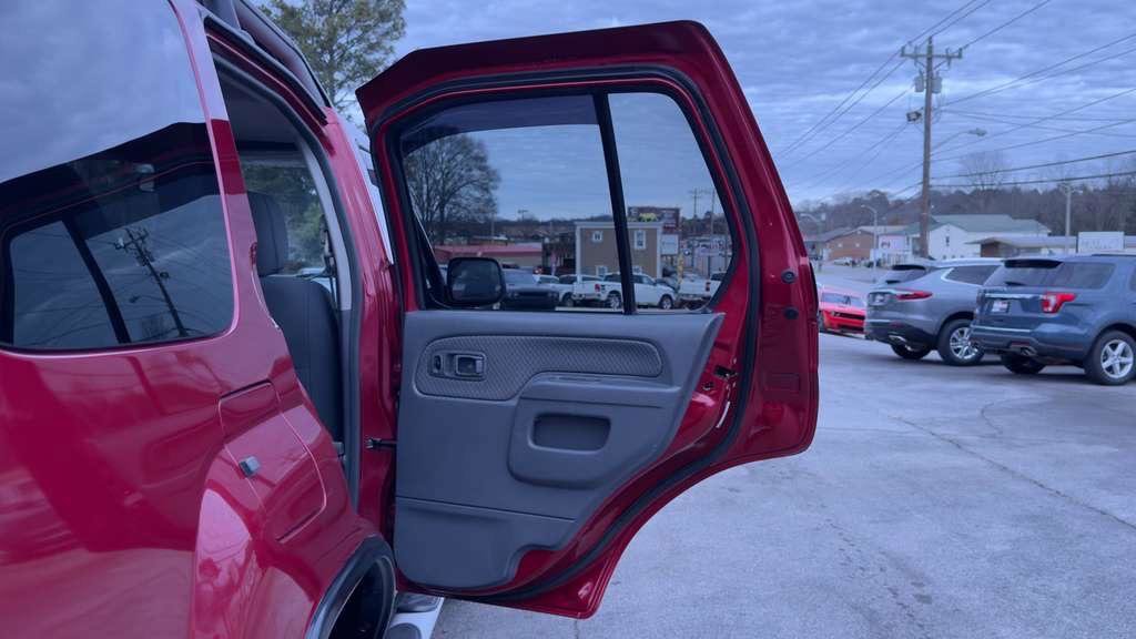 Used 2002 Nissan Xterra XE image 10