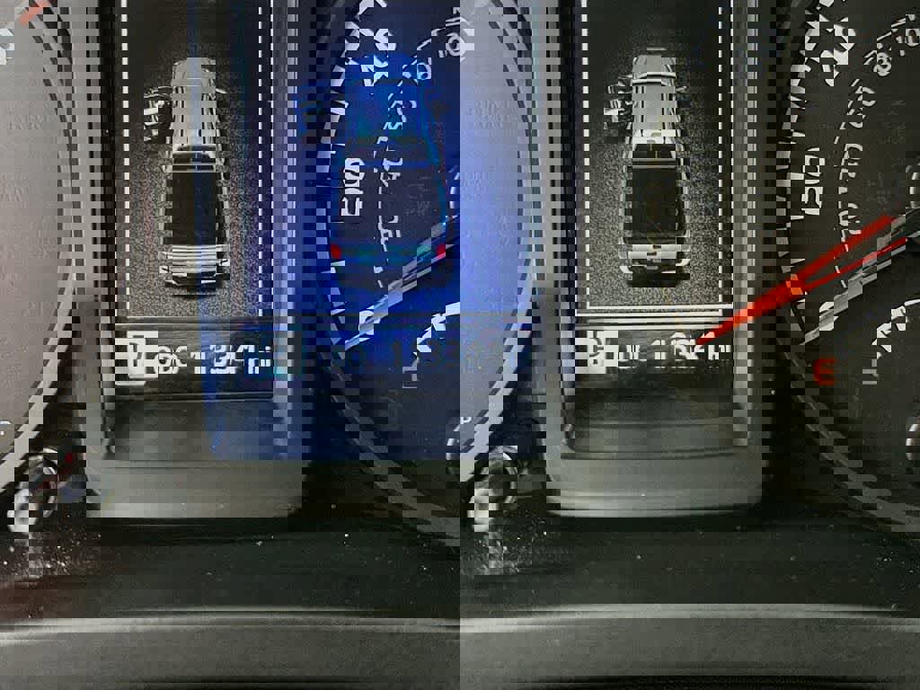 Used 2018 Toyota Tacoma SR w/ SR Convenience Package image 18