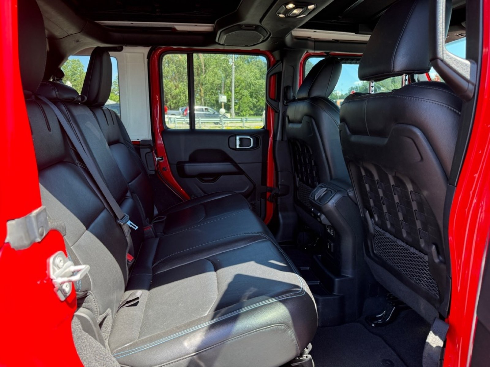 Used 2021 Jeep Wrangler Unlimited Rubicon 4xe w/ Steel Bumper Group AWD/4WD image 26