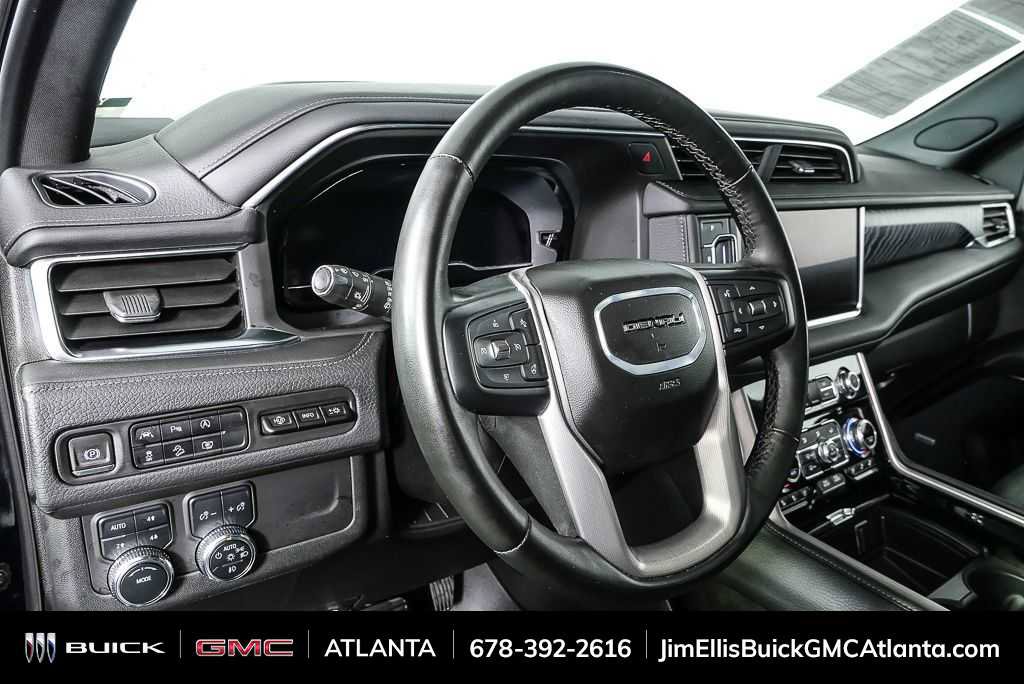 Used 2024 GMC Yukon XL Denali image 4
