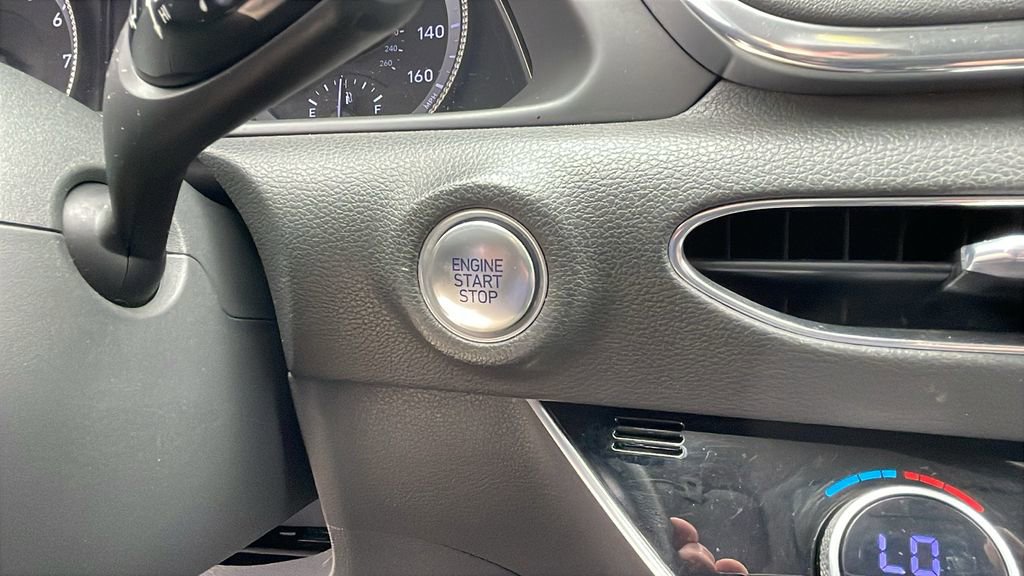 Used 2020 Hyundai Sonata SEL FWD image 19