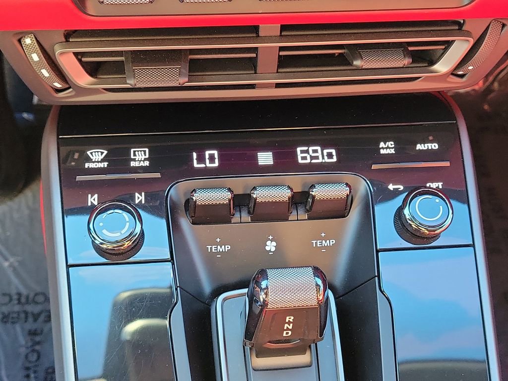 Certified 2022 Porsche 911 Carrera 4 image 31