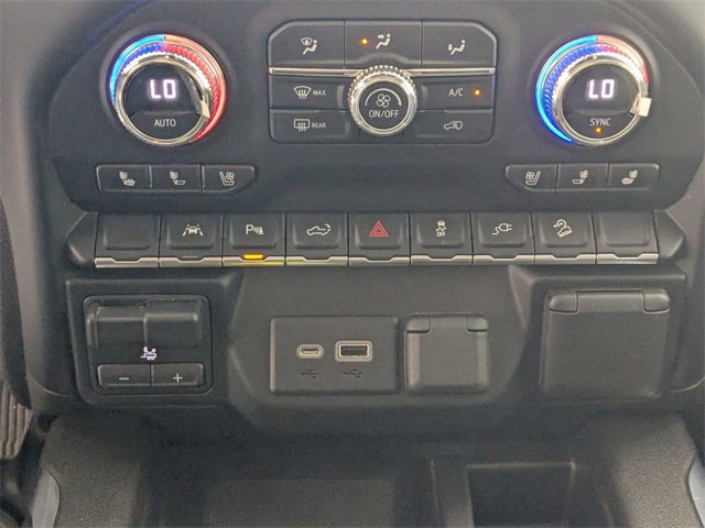 Used 2022 GMC Sierra 1500 AT4 w/ AT4 Premium Package image 24