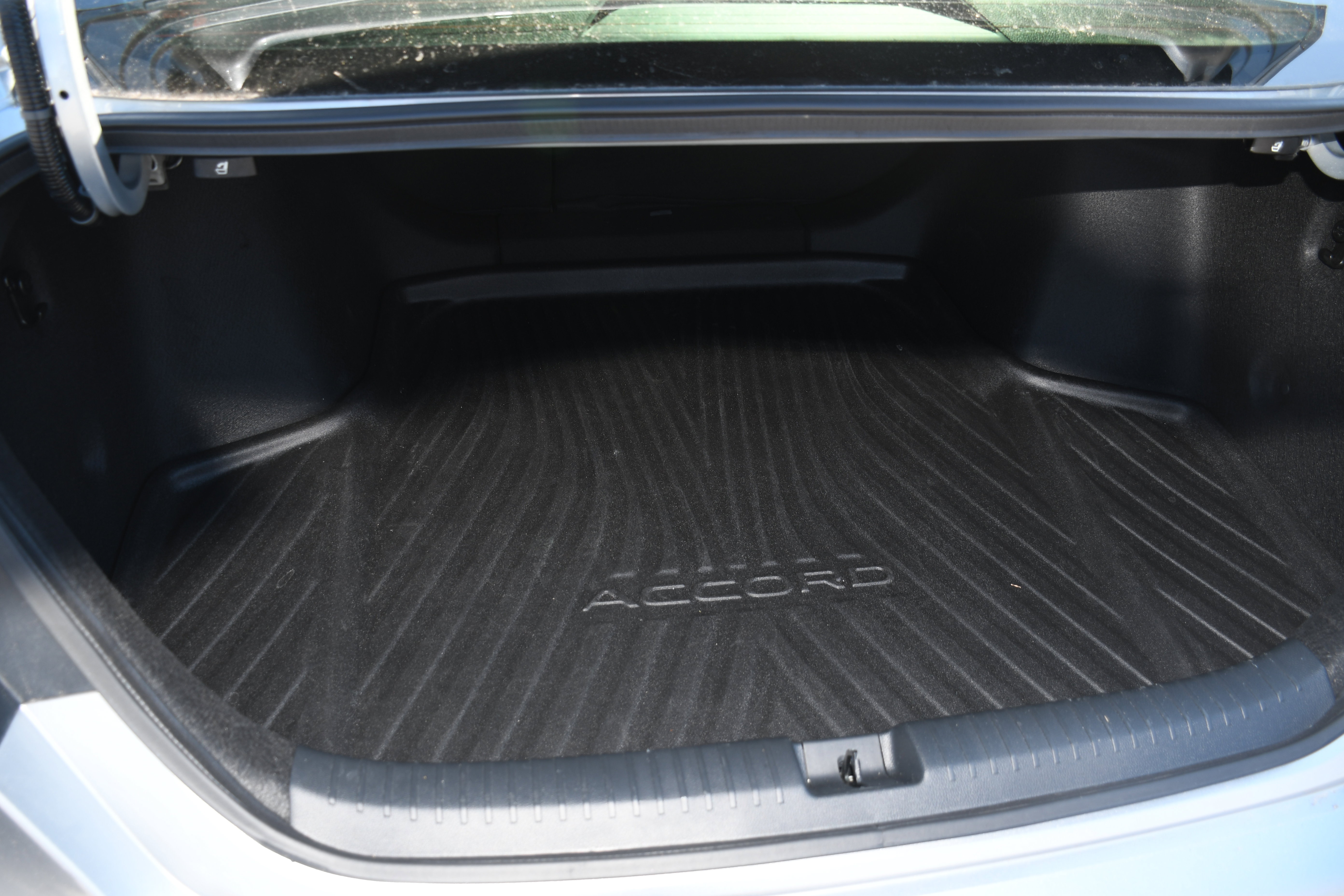 Used 2024 Honda Accord EX image 18