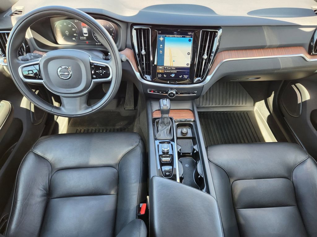 Used 2020 Volvo S60 T6 Momentum w/ Protection Package image 10
