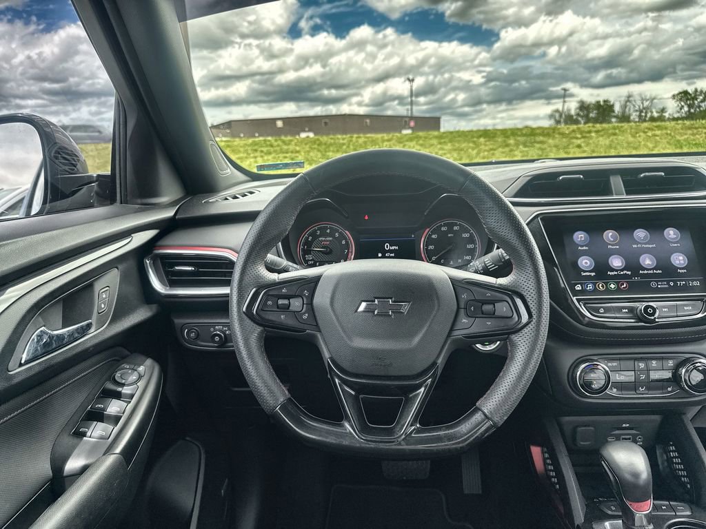 Used 2022 Chevrolet TrailBlazer RS w/ Technology Package AWD/4WD image 14