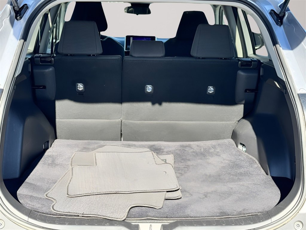 Used 2023 Toyota RAV4 LE image 18