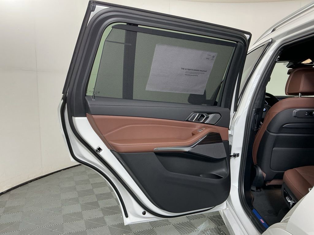 New 2026 BMW X7 xDrive40i w/ Executive Package AWD/4WD image 24